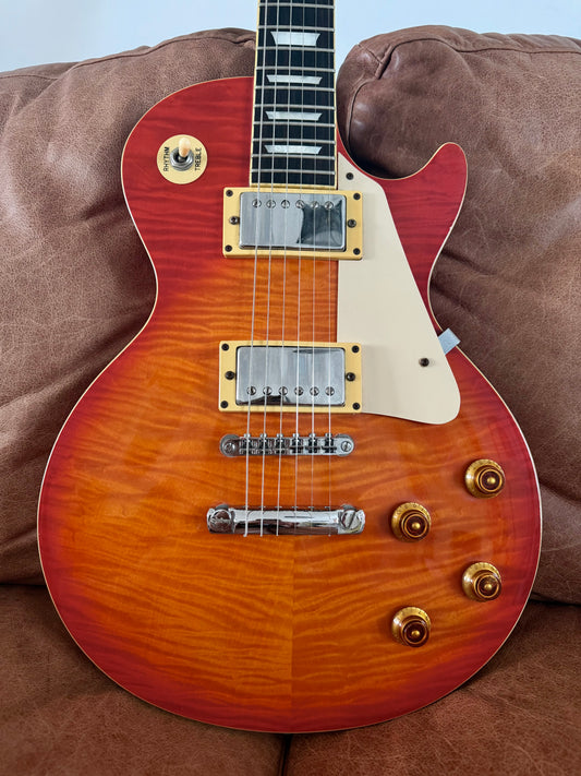 1989 Epiphone Les Paul Standard in Cherry Sunburst with brand new Gator hard case