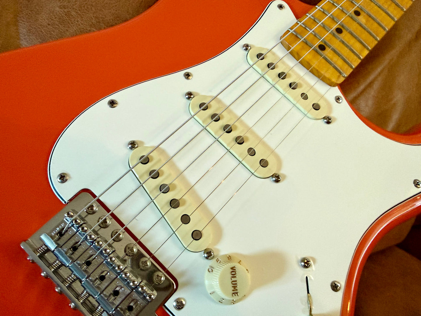 Squier Classic Vibe Stratocaster 2025 - upgraded with genuine Fender Stratocaster parts and pickups and a AAA+++ flame maple neck