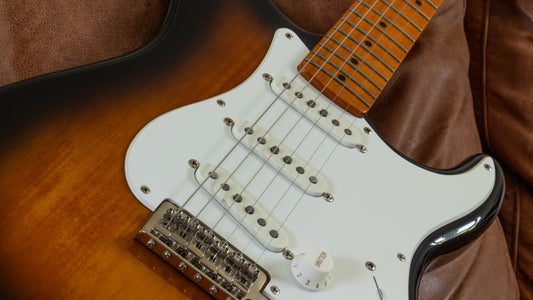 2021 Squier Classic Vibe ’50s Stratocaster – Two-Tone Sunburst – 7.3 lb