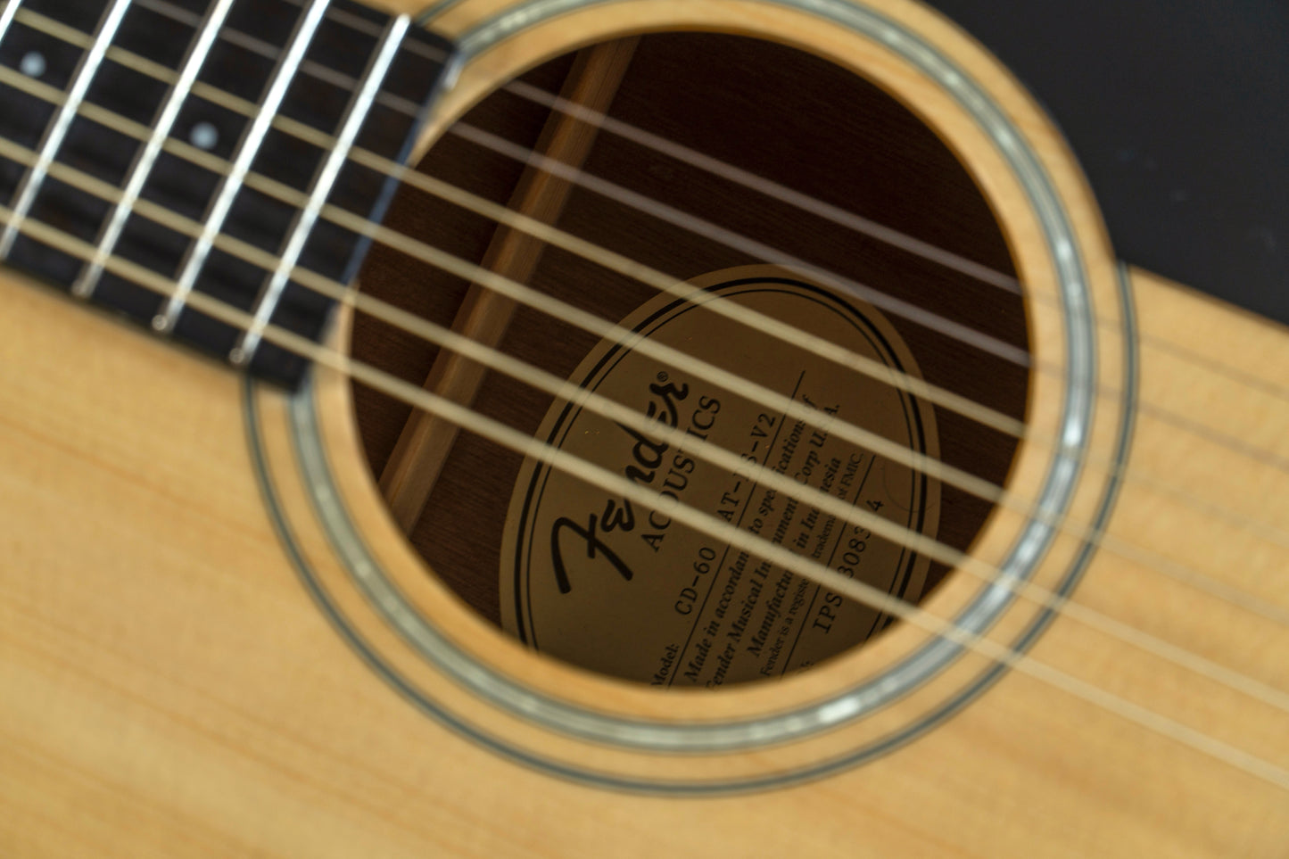 Fender CD-60-NAT-DS-V2 Acoustic Guitar with Mansons Exeter fully padded/toughened soft case