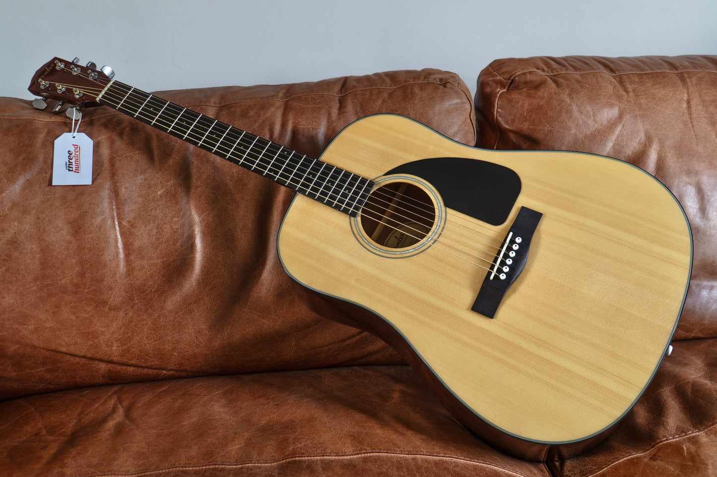 Fender CD-60-NAT-DS-V2 Acoustic Guitar with Mansons Exeter fully padded/toughened soft case