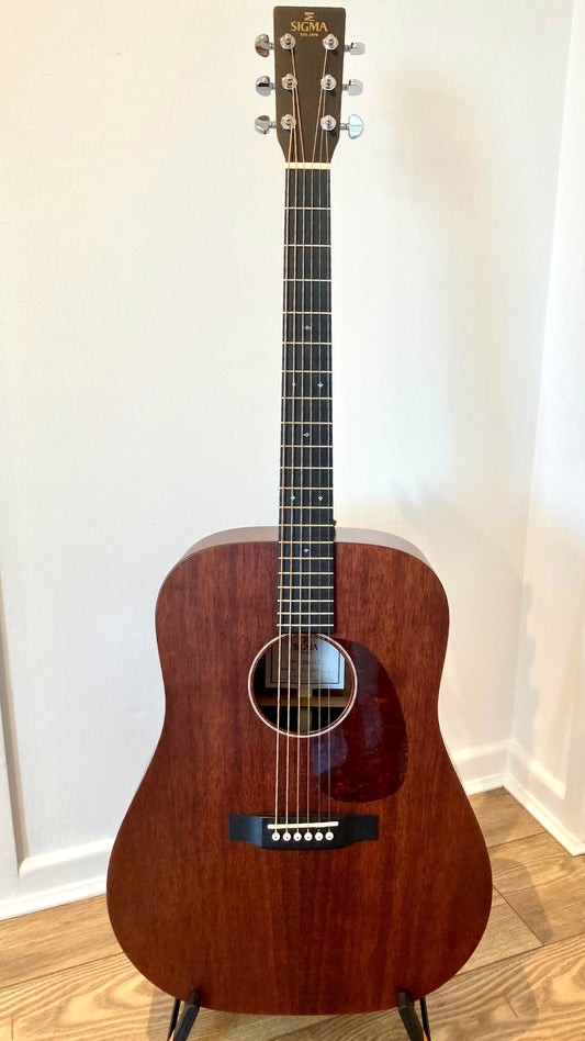 SIGMA DM-15 Solid Mahogany top Dreadnought acoustic with leather strap, output jack fitted and ready for electronics of your choice.