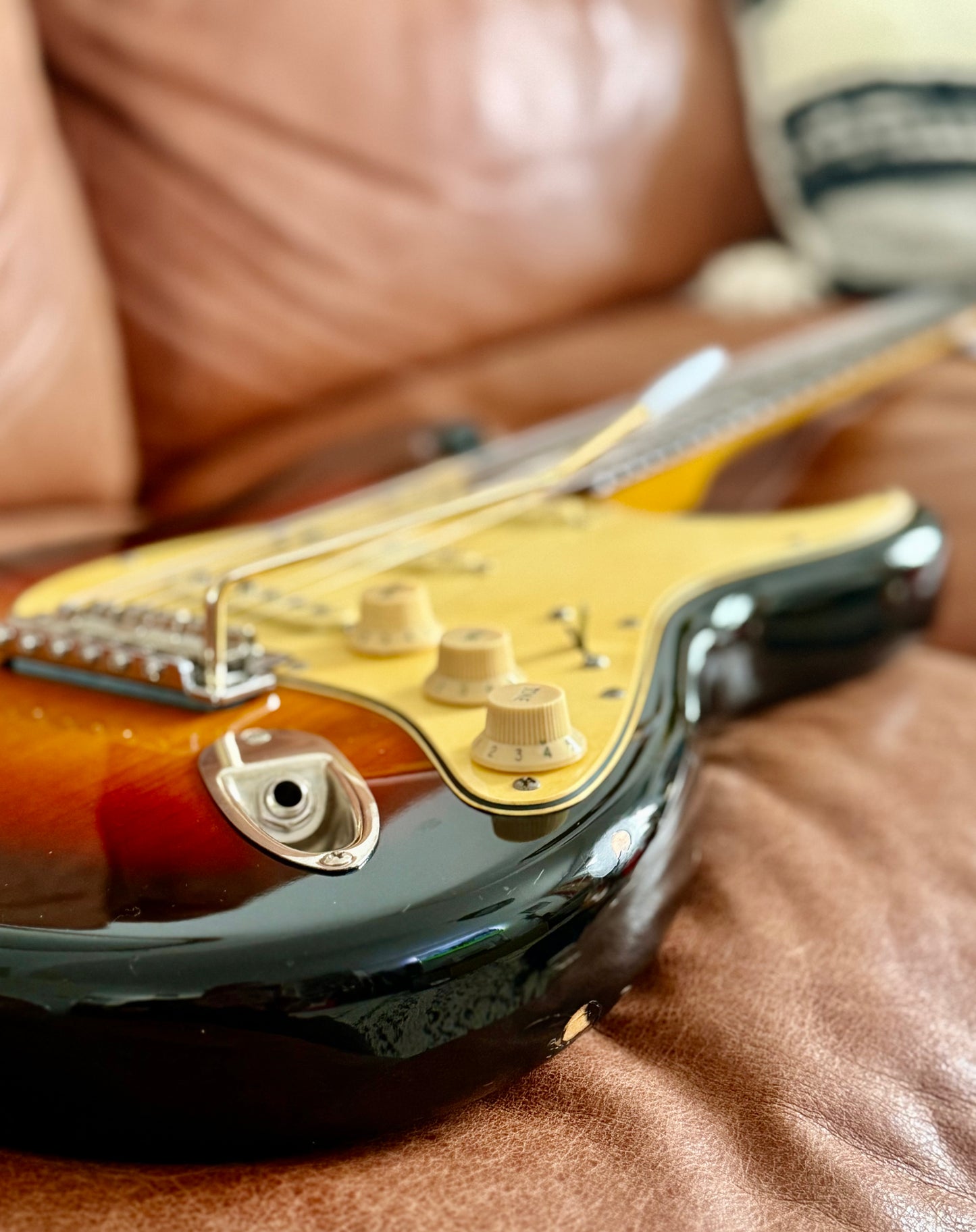 Fender Squier Classic Vibe 60’s Stratocaster 2010 - 7.3Ibs - ***upgraded parts*** Texas Monster!!