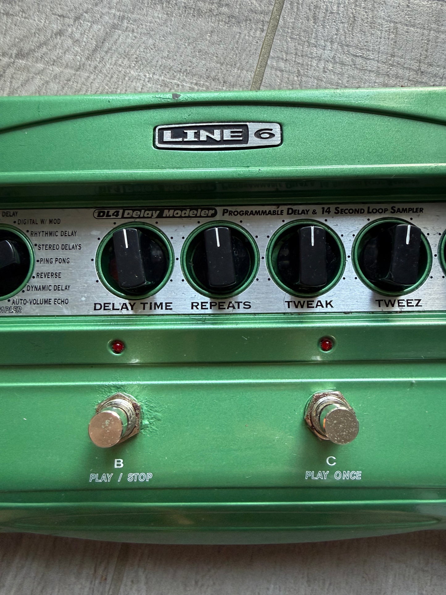 LINE 6 DL4 Delay Modeller