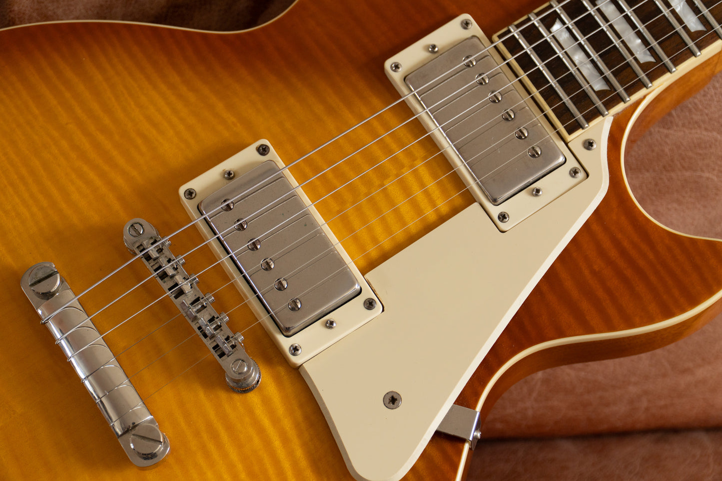 Epiphone Les Paul Standard Pro Plustop 2012 in Honeyburst AAA+ Flamed Maple top